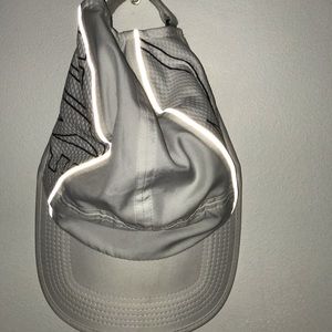 White nike reflective hat